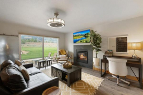 Ski Vista Chic Condo Near the Canyons Slopes